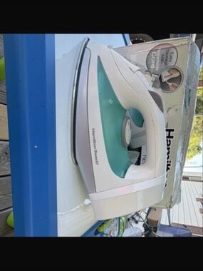 Hamilton Beach White & Teal Handheld Steam Iron